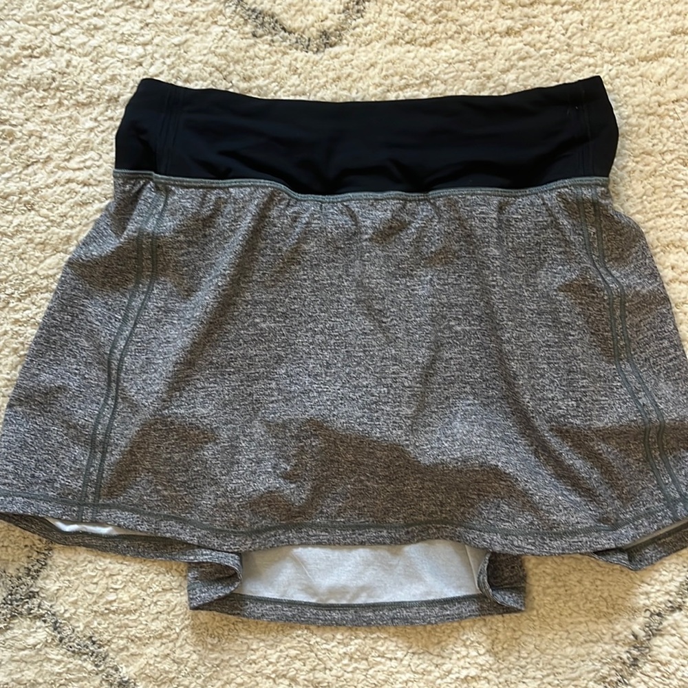 Excellent condition lululemon skirt